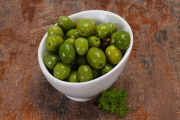 Green Campo Real olives in the bowl