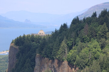 Columbia River Gorge w/ Vista House
