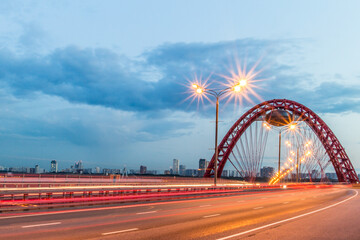 Obraz premium bridge at night in Moscow