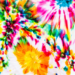 brilliant patterns made using tie dye