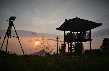 Naklejka premium sunset in the countryside