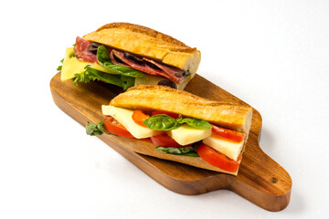 サンドウィッチ　Sandwich with tomato, mozzarella and basil