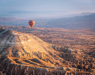hot air balloon in cappadocia turkey