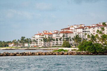 Fototapeta na wymiar Fisher Island Miami Beach FL shot with telephoto lens