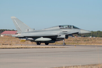 Fototapeta na wymiar Avión de combate biplaza Eurofighter