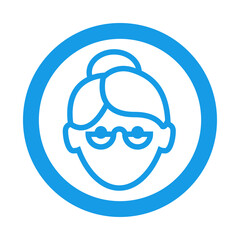 Icono plano cabeza de mujer mayor con peinado con moño y gafas en círculo de color azul