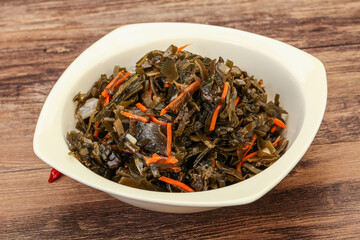 Seaweed cabbage with carrot and sesame
