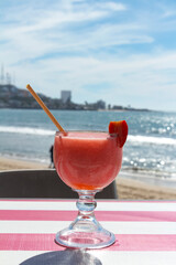 BEBIDA EN LA PLAYA DE MAZATLAN 