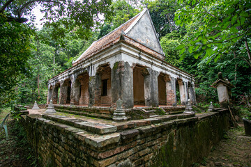 Obraz premium ancient temple in thailand
