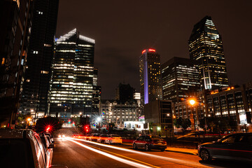 Fototapeta na wymiar Night view of Montreal's downtown
