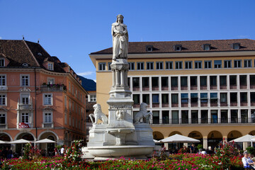 Fototapeta na wymiar Walterplatz in Bozen