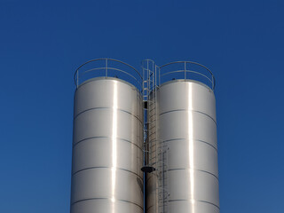 Dettaglio Silos in stabilimento industriale