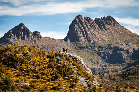 Tourists taking photos of Cradle Mountain