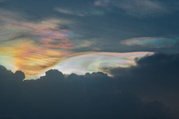 Cloud iridescence	
