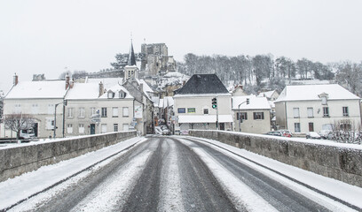 Fototapeta na wymiar Montrichard Val de Cher during winter