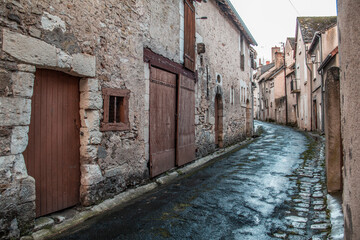 Fototapeta na wymiar Rural streets in a small town in France