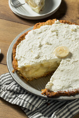 Homemade Sweet Banana Cream Pie