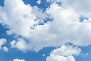 Obraz na płótnie Canvas blur sky and clouds background 