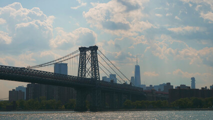 Fototapeta na wymiar landscape of NYC and Williamsburg bridge with east river 