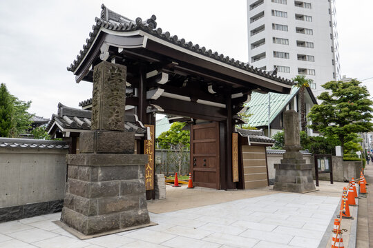 高野山東京別院 正門