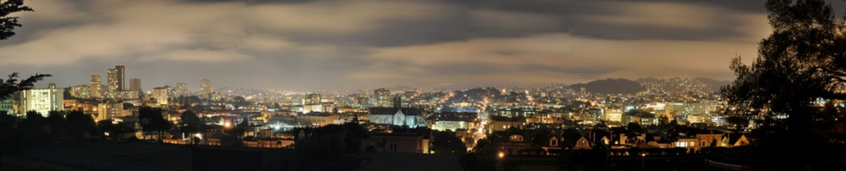 Fototapeta na wymiar Panoramic Skyline Photo - San Francisco