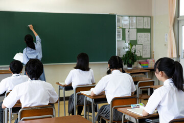 中学生の授業風景