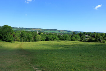 Fototapeta na wymiar A landscape view of the Westerham Countryside