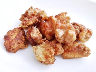 美味しそうな鶏肉の唐揚げ