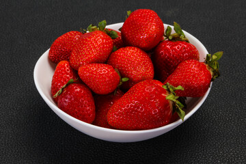 Sweet strawberry in the bowl