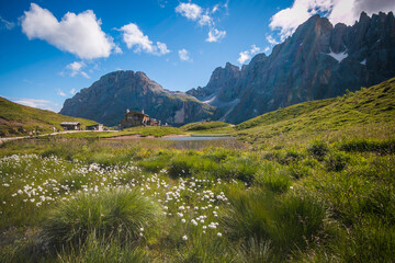 Fototapeta premium Beautiful view of little mountain lake in the Pale of San Martino, Italian Dolomites