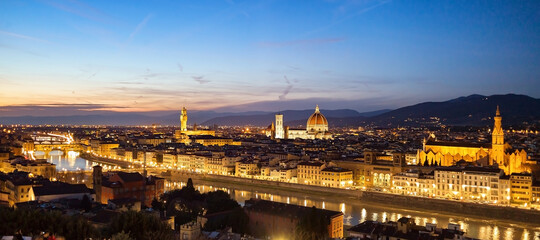 Fototapeta na wymiar Night view of Florence, Italy.