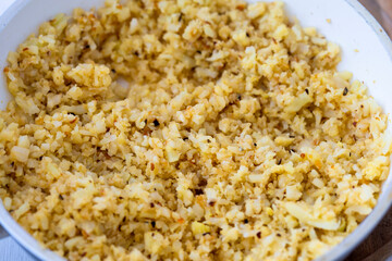 Cauliflower rice in the pan