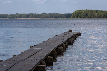 Boats and boat moorings on the lake