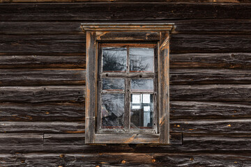 Obraz na płótnie Canvas old style wooden doors and windows