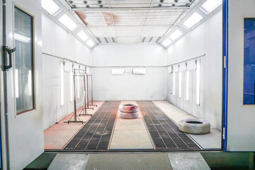 Automotive paint room,Paint booth in the car repair station