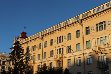 Fototapeta na wymiar soviet architecture in Minsk city centre