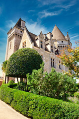 Fototapeta na wymiar Jardines y chateau de Les Milandes en Francia