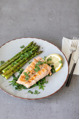 grilled salmon with green asparagus