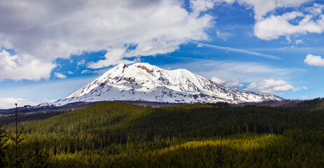 Mount Adams volccanic peak in southern Washington state