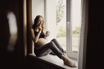 Fototapeta na wymiar Pregnancy , young family concept