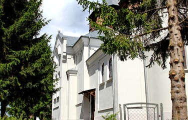 cmętarz, kapliczka, kaplica, przydrożna, kościół, maryja, religia, wiara, ceglana, cerkiew, baszta, wieża, dzwonnica, katolicyzm, katolik, 