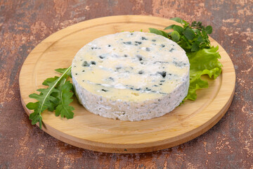 Round blue cheese