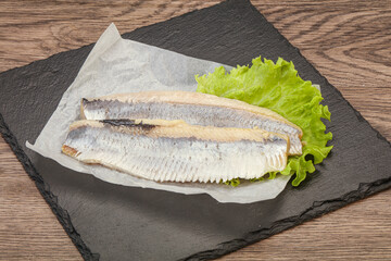 Herring fillet with salad leaves