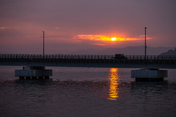 大村湾の朝焼け