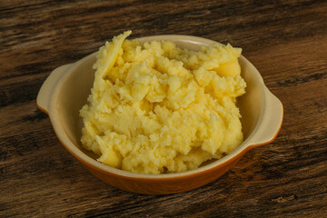 Mashed potato in the bowl
