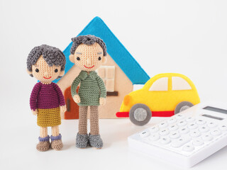 あみぐるみ人形　家と車