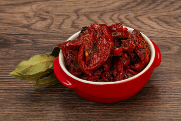Dry tomato heap in the bowl