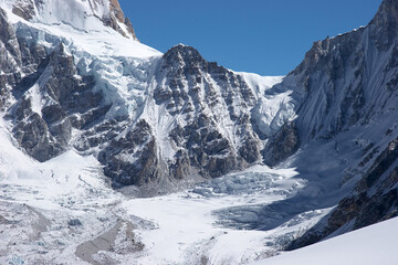 Fototapeta na wymiar Mountain pass from Nepal to Tibet, Himalaya