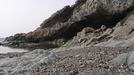 mighty ocean spitting out the cliffs