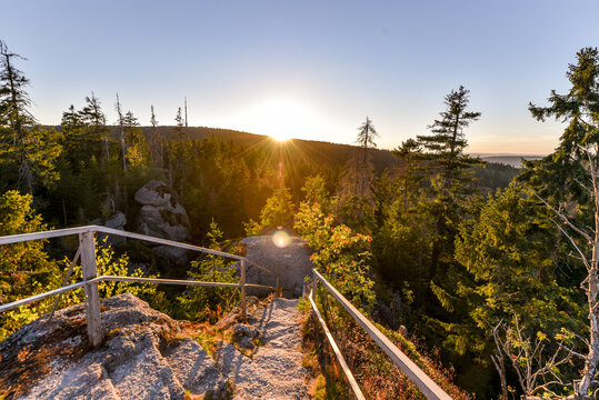 Sonnenuntergang im Fichtelgebirge am Wei&szlig;mainfelsen Ochsenkopf Sommer Sonne 